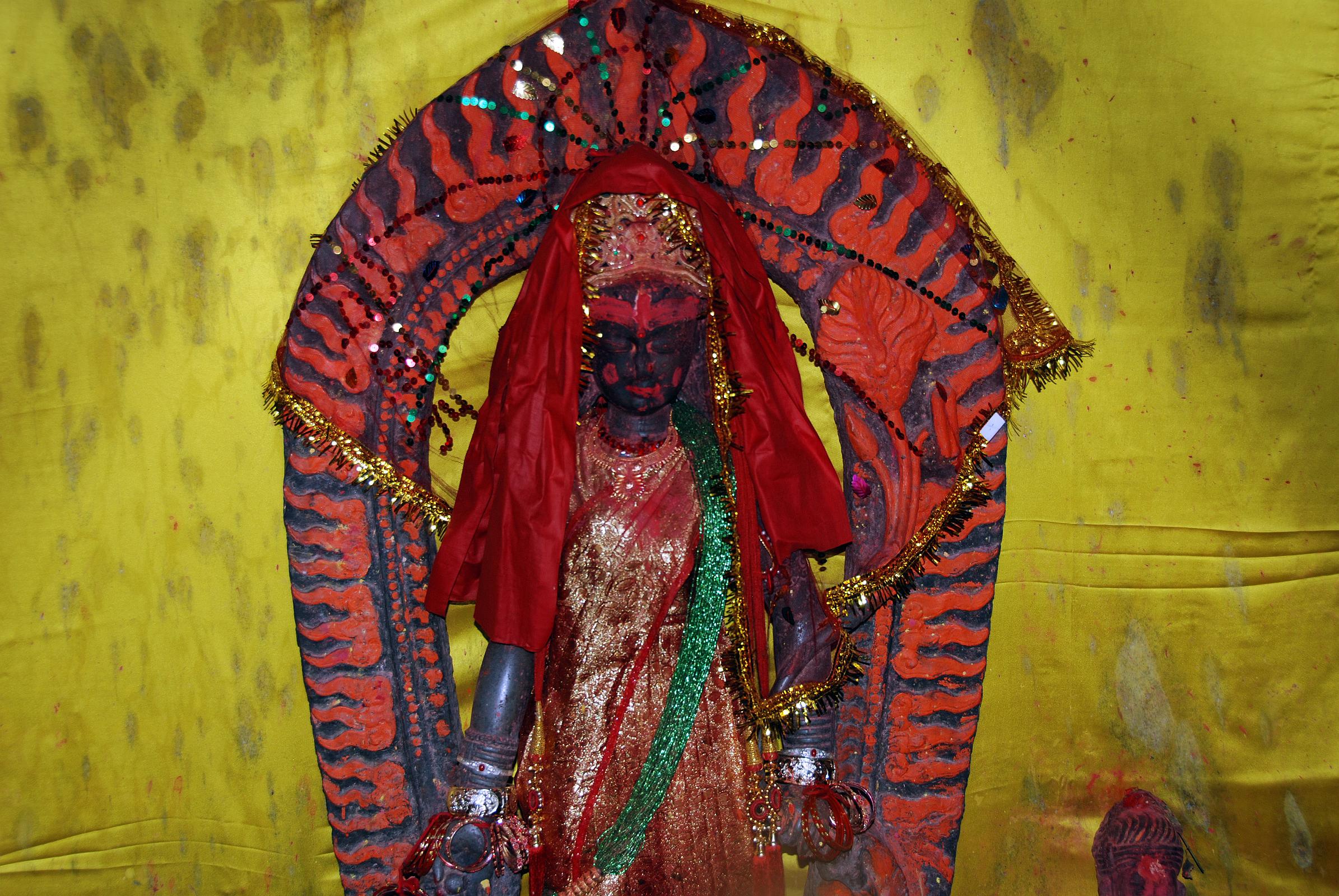 44 Kathmandu Gokarna Mahadev Temple 8C Statue Of Parvati 